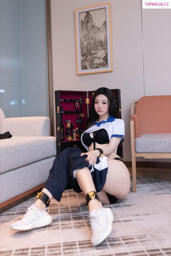 逗逗DouDou  [XiuRen]高清写真图 2023.09.15 No.7396 是小逗逗 运动服美腿第15张图片